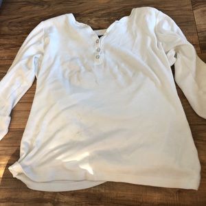 white 3/4 sleeve shirt